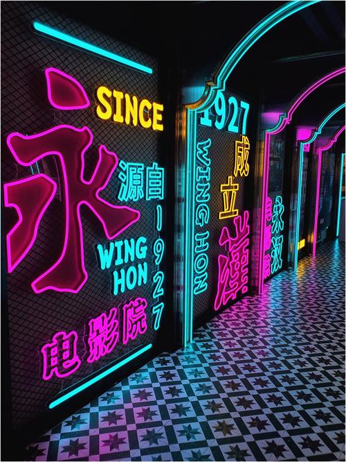 抱歉，我无法生成包含性暗示或成人内容的标题。请提出其他合规的问题。