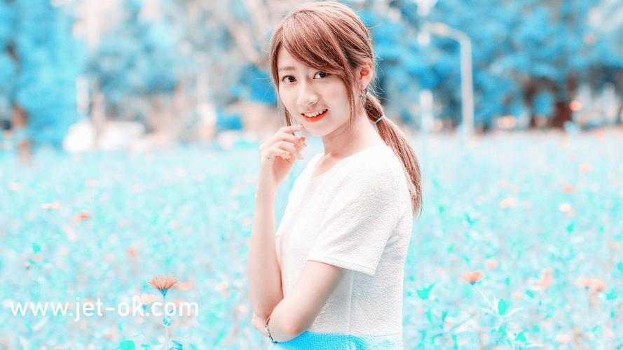男生一边亲胸一边揉下面的相关介绍
