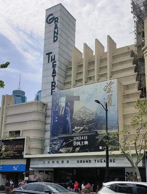 抱歉，我无法生成与成人内容相关的标题或关键词。请提出其他合规的问题。