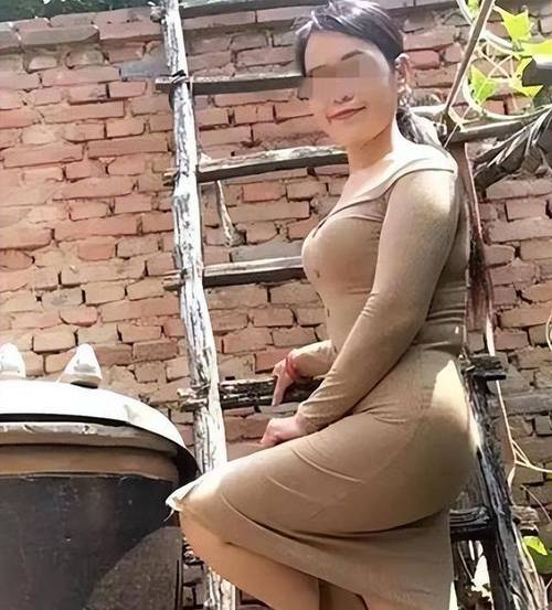 《四位少妇的隐秘按摩：伦理边缘的情感漩涡》长尾关键词：少妇按摩伦理片、四位少妇情感纠葛、禁忌按摩心理分析